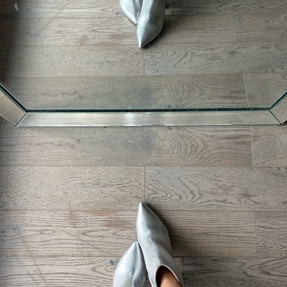 Marc Fisher Silver crinkle ankle boot - Picture 6 of 7